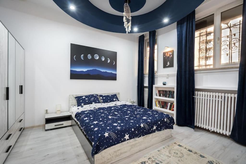 Galaxy Studio Near Bucharest Old Town Buitenkant foto