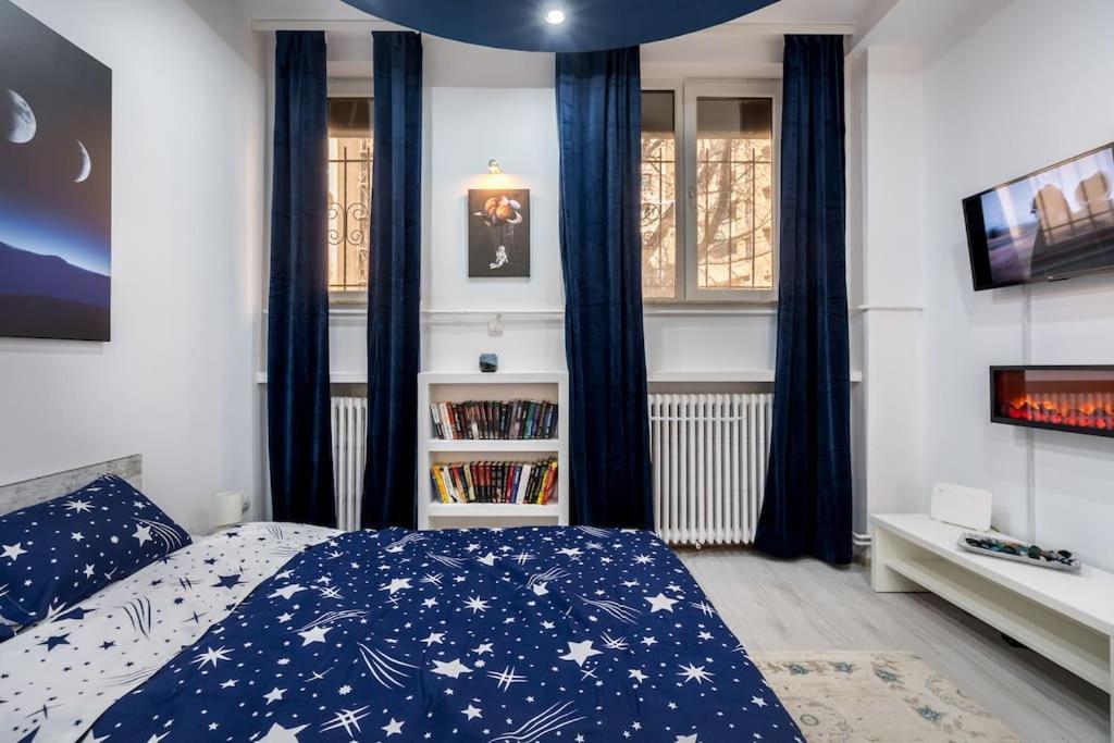 Galaxy Studio Near Bucharest Old Town Buitenkant foto